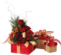 Increase office festivity with an arrangement that can be customized by size and price. Starting at $45, smart business people will be sending multiples to both contacts and in-laws.<BR><em><strong>Charmaine